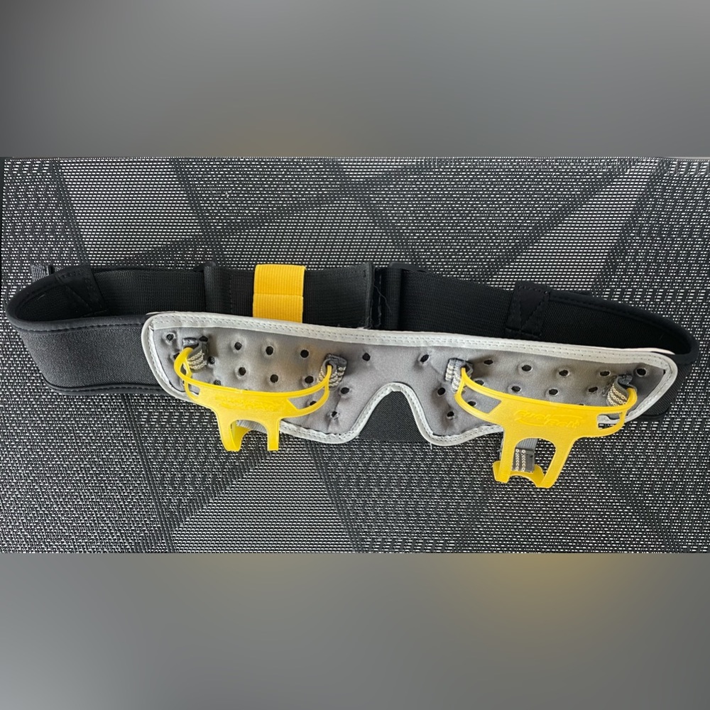 FREE with order of $5! Running belt- padded and for two small flat bottles